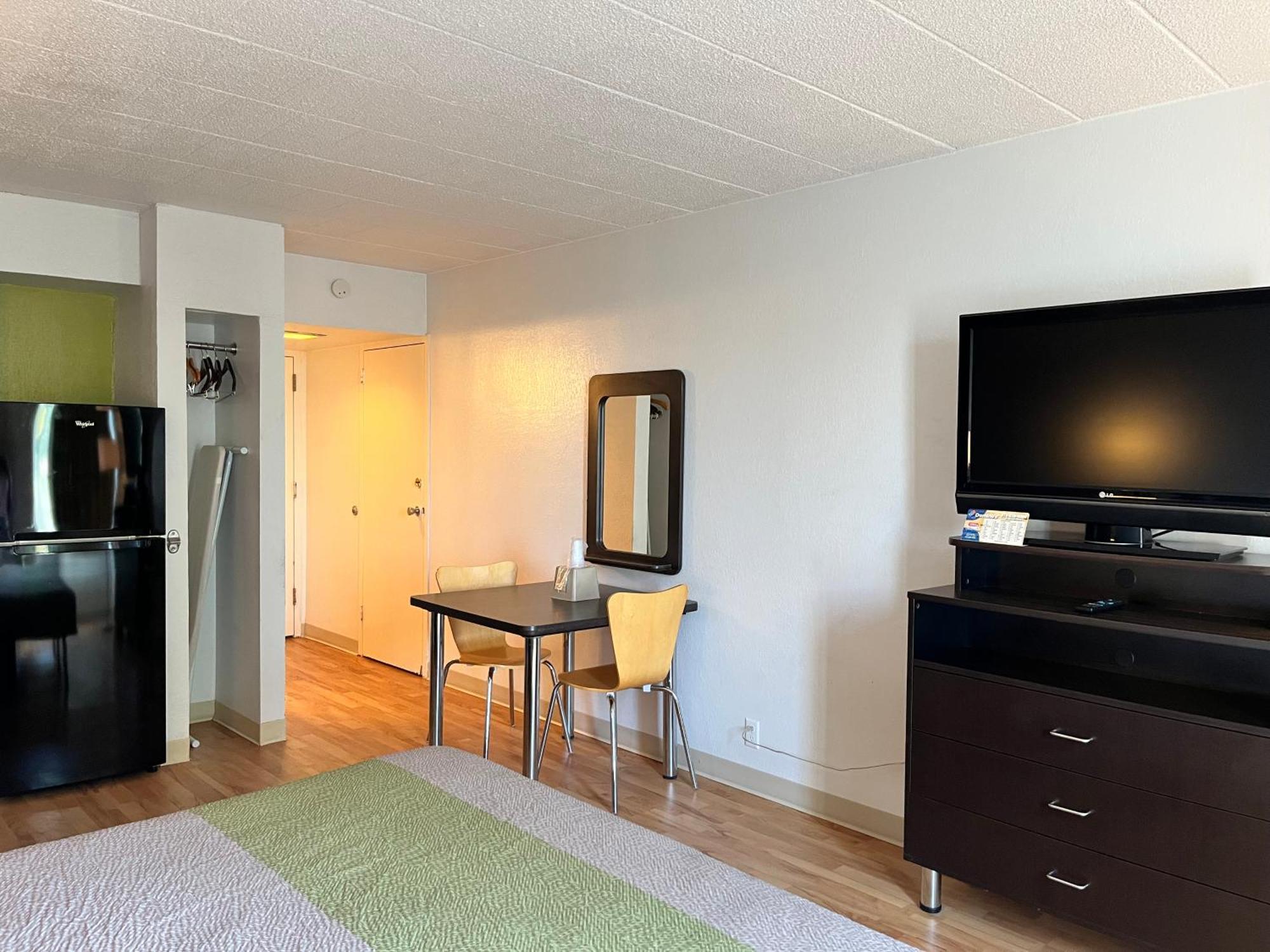Studio 6 Suites Clarion, Pa Kültér fotó